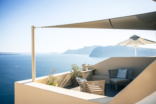 Réinventez votre extérieur avec des toiles d'ombrage sur mesure